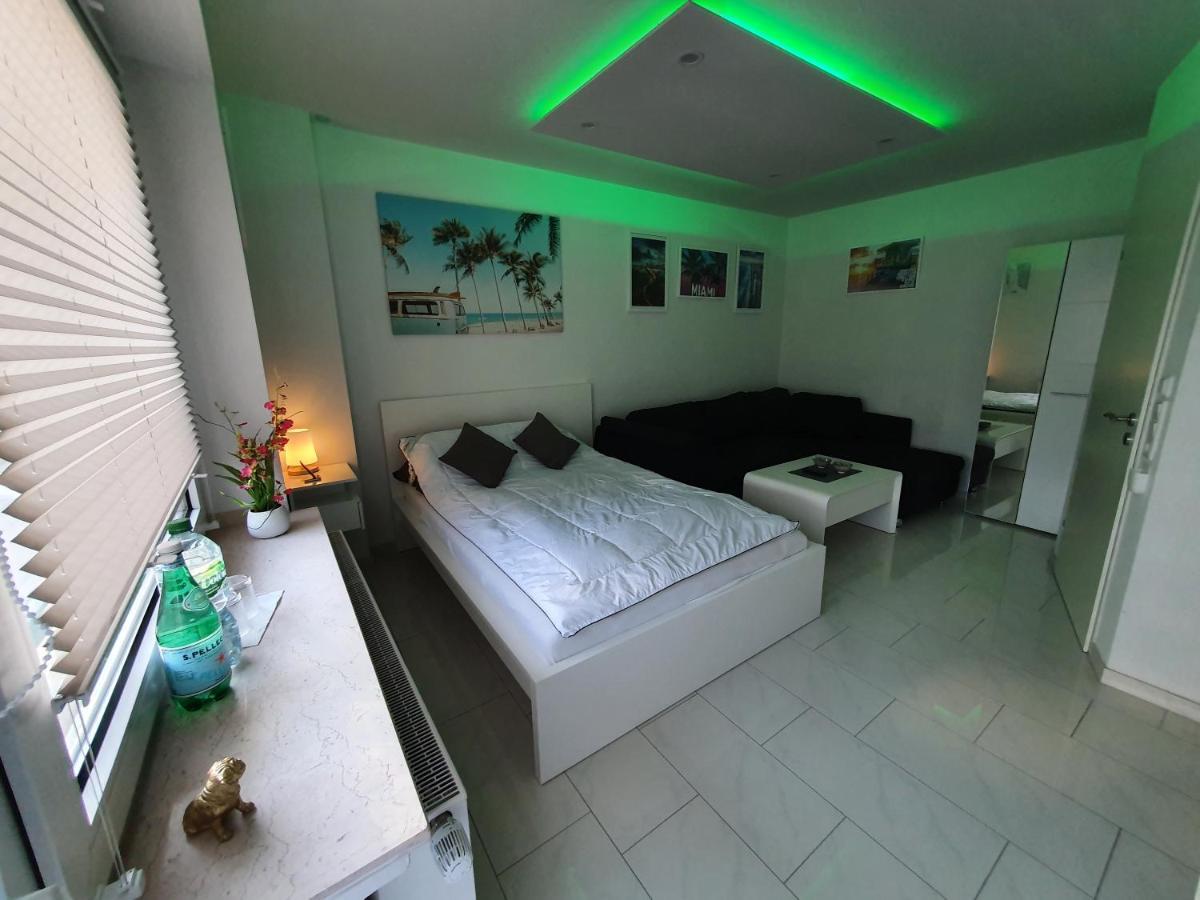 Miami Apartment พาเดอร์บอร์น ภายนอก รูปภาพ