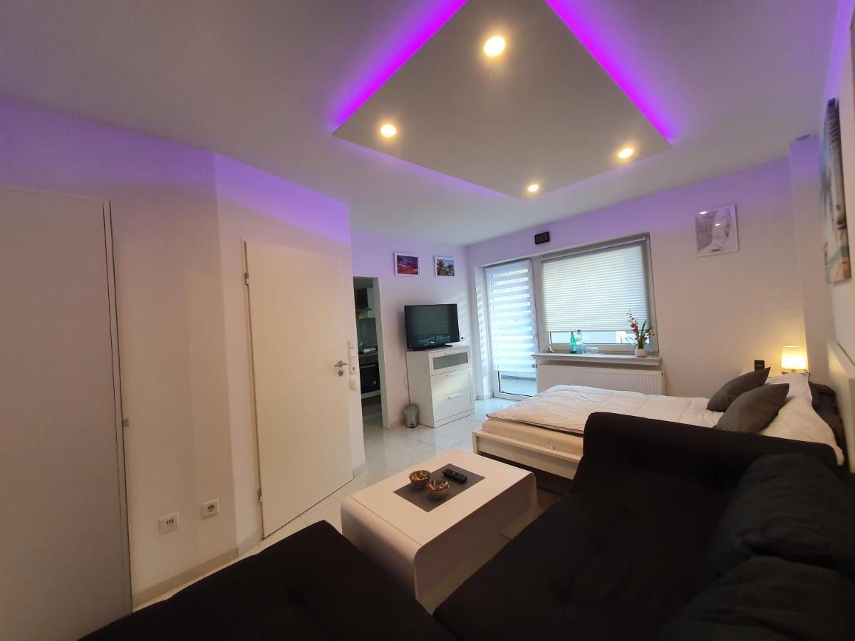 Miami Apartment พาเดอร์บอร์น ภายนอก รูปภาพ