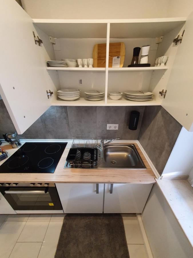 Miami Apartment พาเดอร์บอร์น ภายนอก รูปภาพ