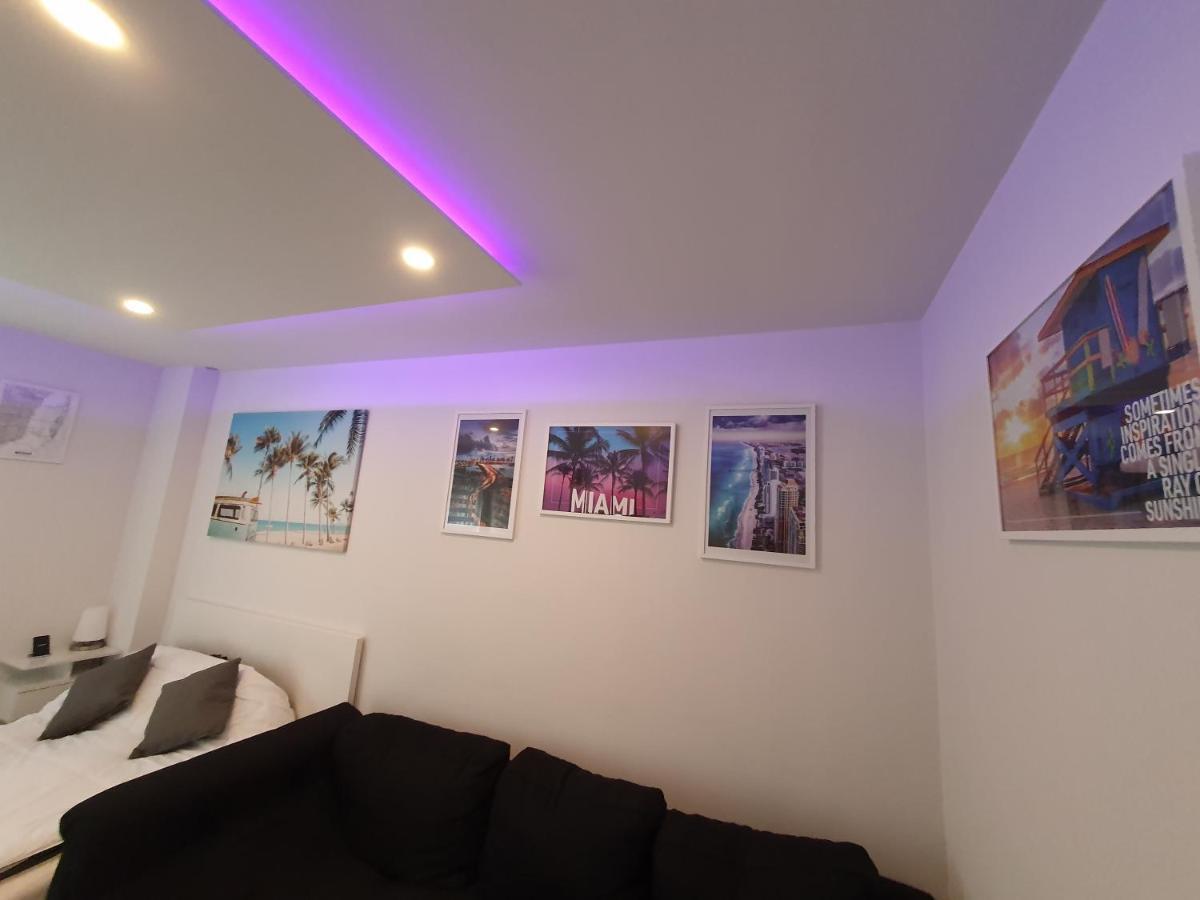 Miami Apartment พาเดอร์บอร์น ภายนอก รูปภาพ