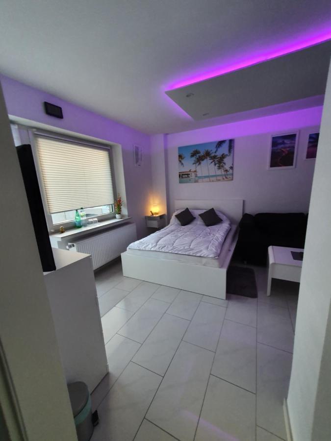 Miami Apartment พาเดอร์บอร์น ภายนอก รูปภาพ