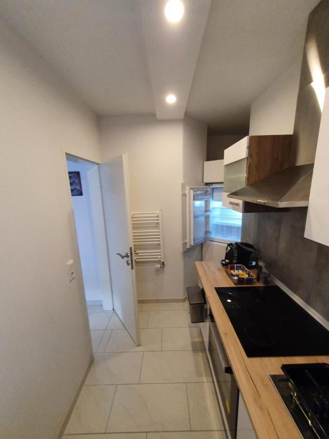 Miami Apartment พาเดอร์บอร์น ภายนอก รูปภาพ