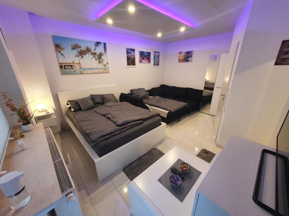 Miami Apartment พาเดอร์บอร์น ภายนอก รูปภาพ